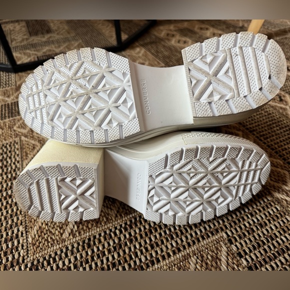 CONVERSE Chuck 70 De Luxe Heel Platform Western Embroidery Size 9.5 - Picture 5 of 7